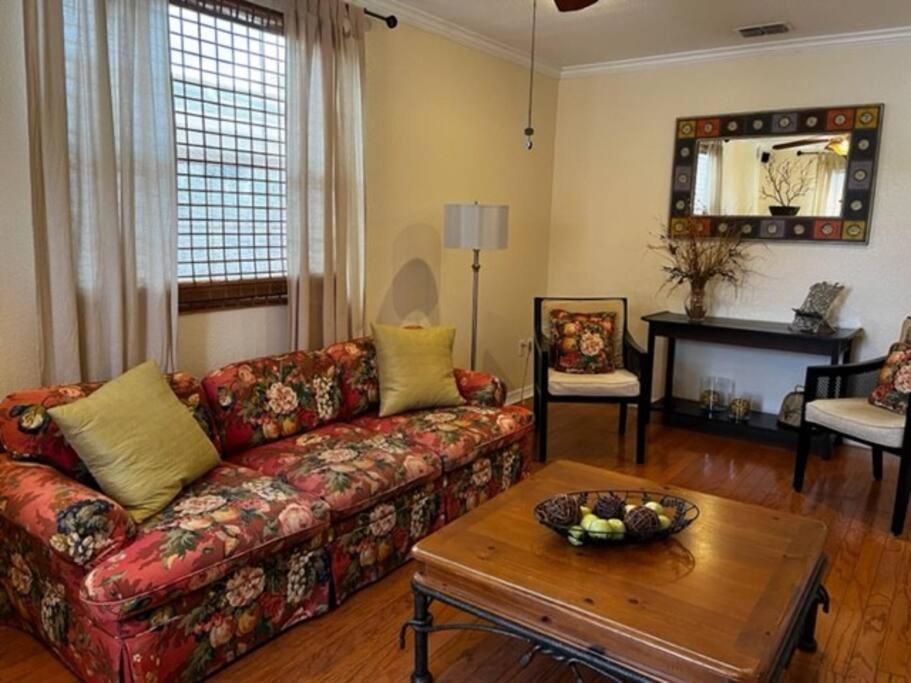 House Close To Downtown, Airport, Raymond James Stadium, And Many More Places Tampa Exteriér fotografie