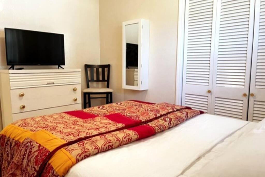 House Close To Downtown, Airport, Raymond James Stadium, And Many More Places Tampa Exteriér fotografie