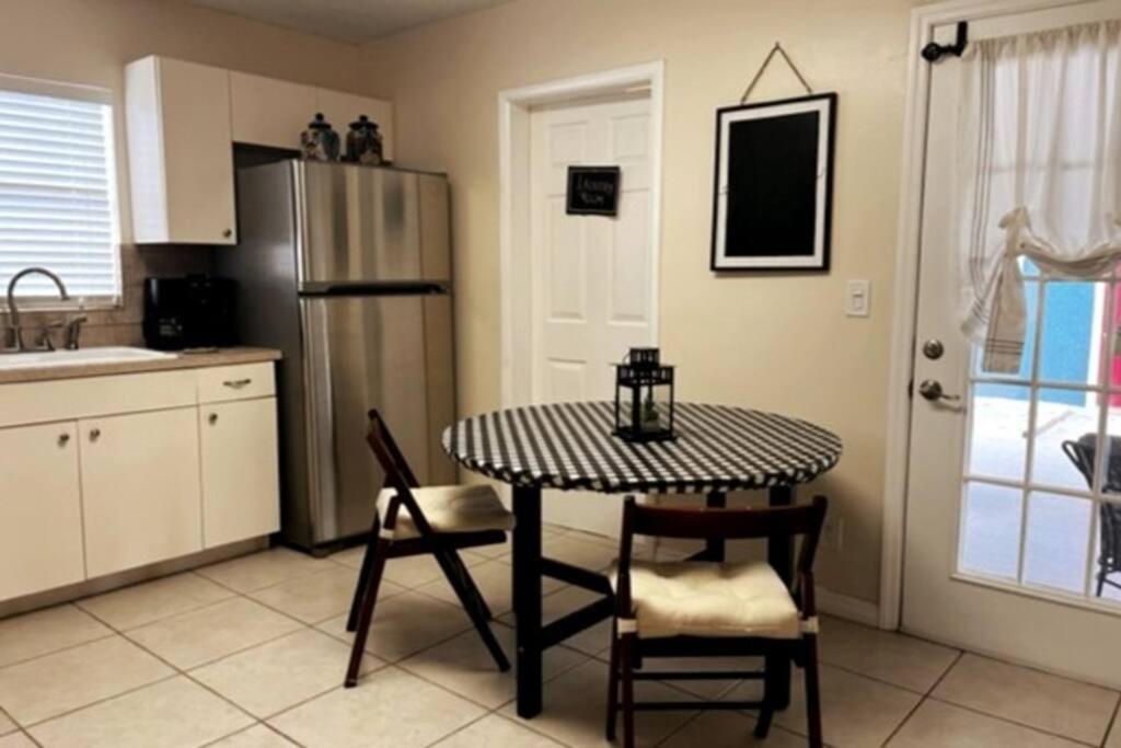 House Close To Downtown, Airport, Raymond James Stadium, And Many More Places Tampa Exteriér fotografie