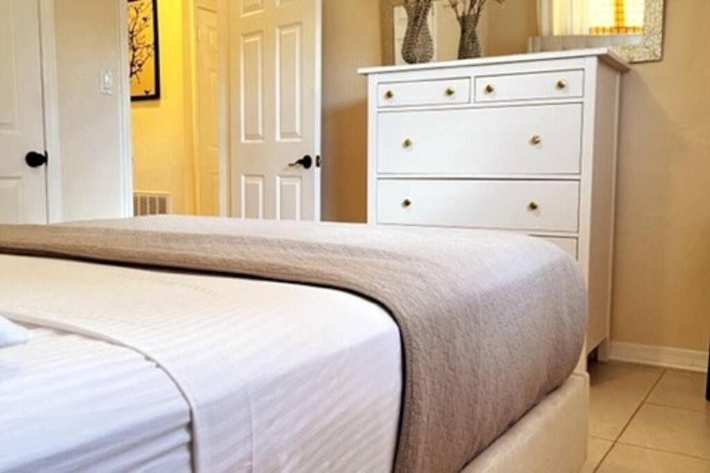 House Close To Downtown, Airport, Raymond James Stadium, And Many More Places Tampa Exteriér fotografie