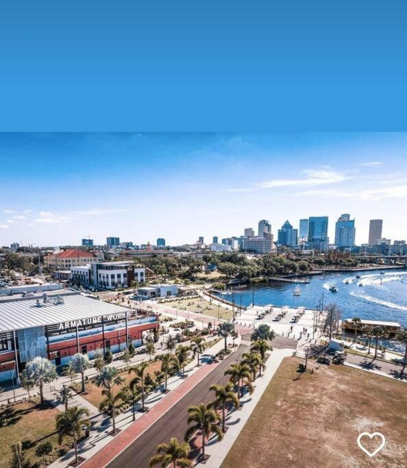 House Close To Downtown, Airport, Raymond James Stadium, And Many More Places Tampa Exteriér fotografie